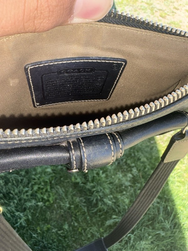Vintage Y2K coach leather bag gallery