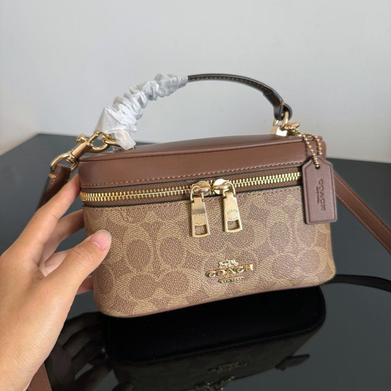 COACH Rainer Crossbody Bag 18 In Signature Canvas Tan CEO23 F/S JP [DDP] gallery