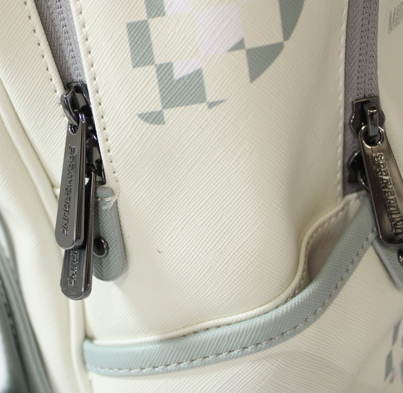 Sprayground Women's Shark Central Dynamic Savage Backpack BE5 Cream One Size gallery
