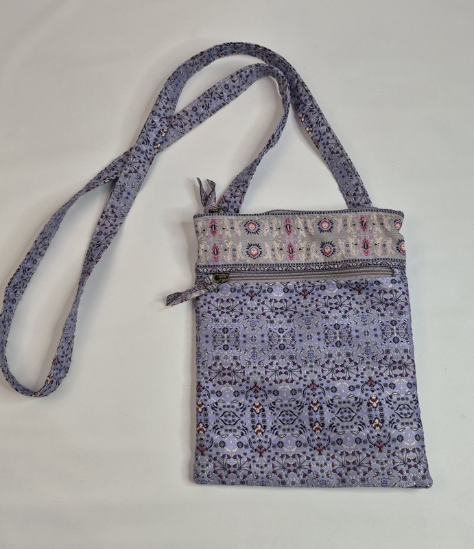 Derin Crossbody Shoulder Bag Purse Zips Adjustable Strap Print Lavender Pattern