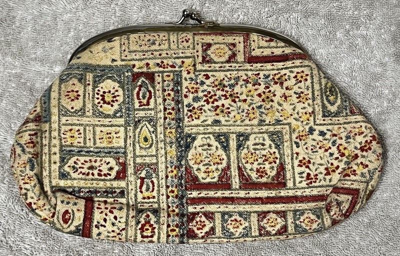 VINTAGE MEL-TON TAPESTRY HANDBAG CLUTCH PURSE 10” X 6” EXCELLENT!!