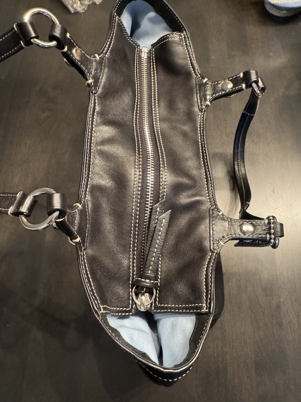 Coach Gallery East West Tote F15147 Black Soft Leather Multi Pocket Y2K gallery