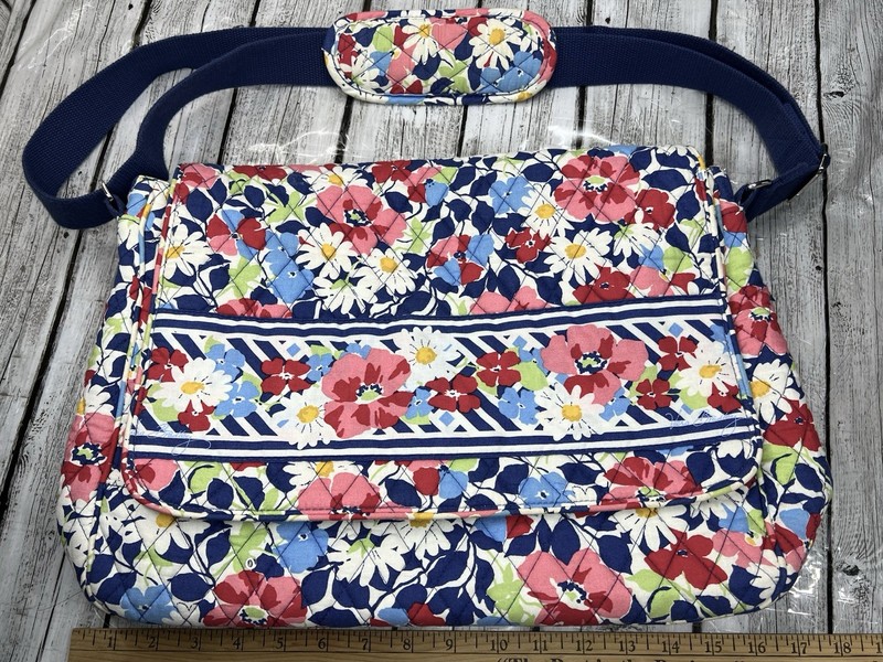 Vera Bradley Messenger Bag Summer Cottage Shoulder Strap Gently Used SEE PHOTOS