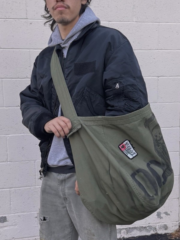 Vintage Inspired Messenger Newspaper Boy Shoulder Sling Riveted Tote Bag