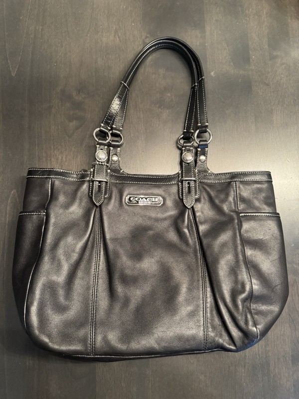 Coach Gallery East West Tote F15147 Black Soft Leather Multi Pocket Y2K gallery