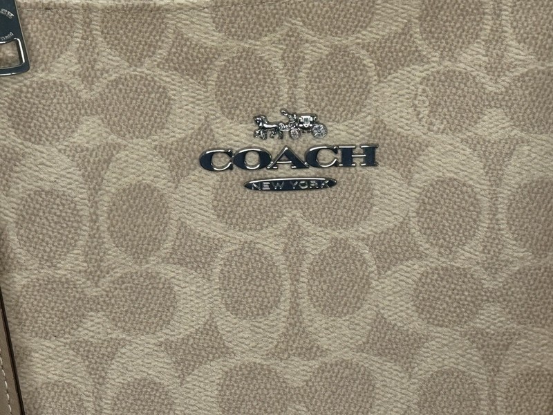 Coach Gallery Tote Bag In Signature Canvas CW381 Tan/Taupe gallery