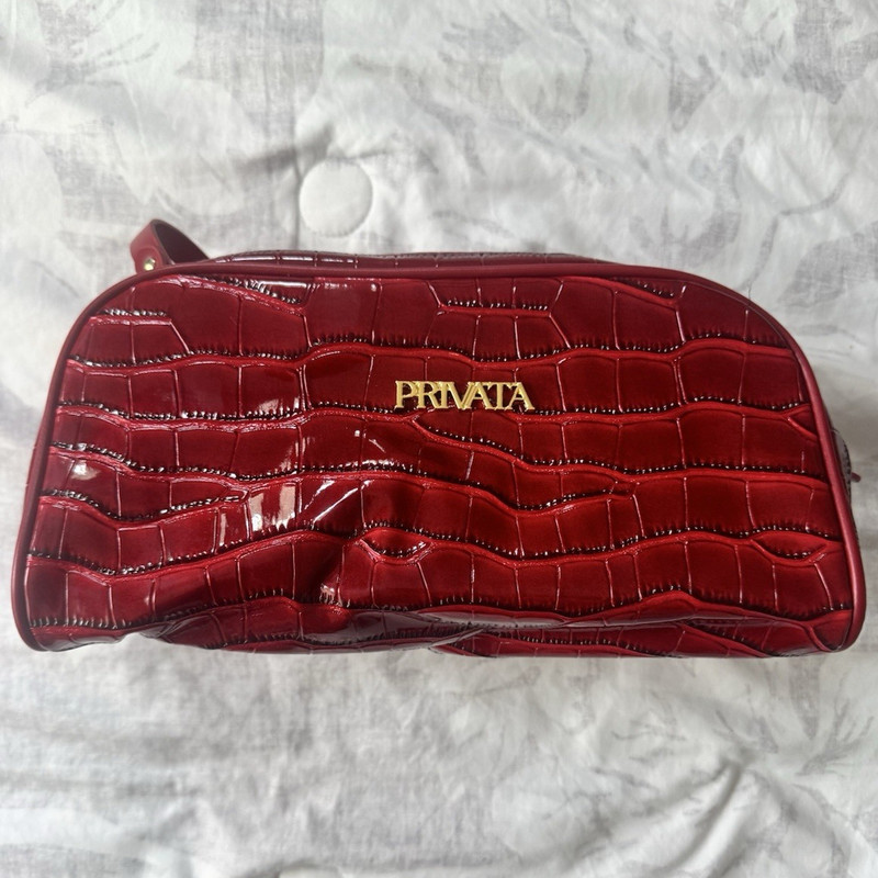 PRIVATA Red Croc Embossed Patent Small Clutch Zip Closure Gold Hardware