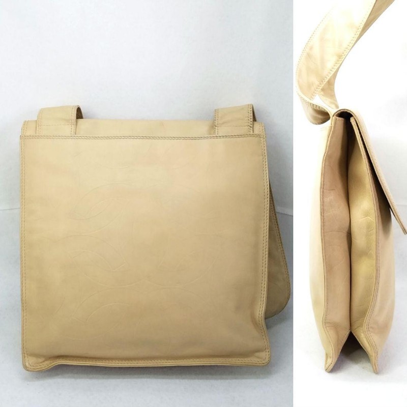 Free CHANEL Guarantee Card with Seal Model 6 Shoulder Bag Crossbody Coco Mark L gallery