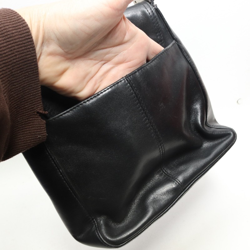 Vtg Worthington Crossbody Handbag Women S Black Leather Vinyl Trim Shoulder Bag gallery