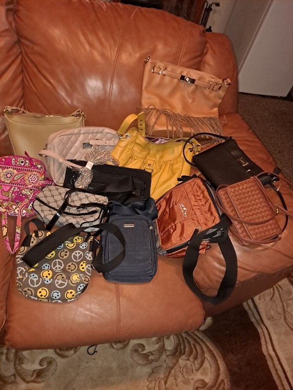 Lot Of 12 Crossbody Bags For Resellers Or Personal Use In Excellent Condition #3