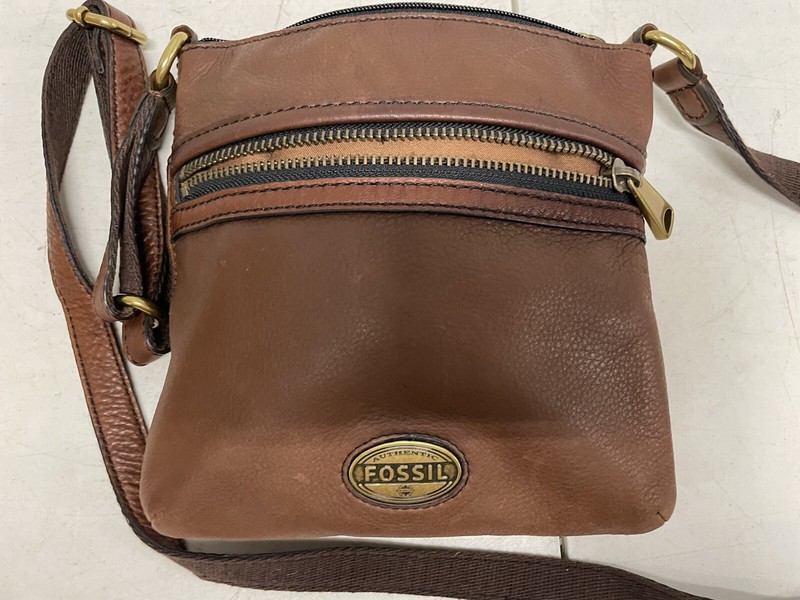 Fossil Crossbody Bag Brown Soft Leather Mini Explorer Distressed Authentic Trip