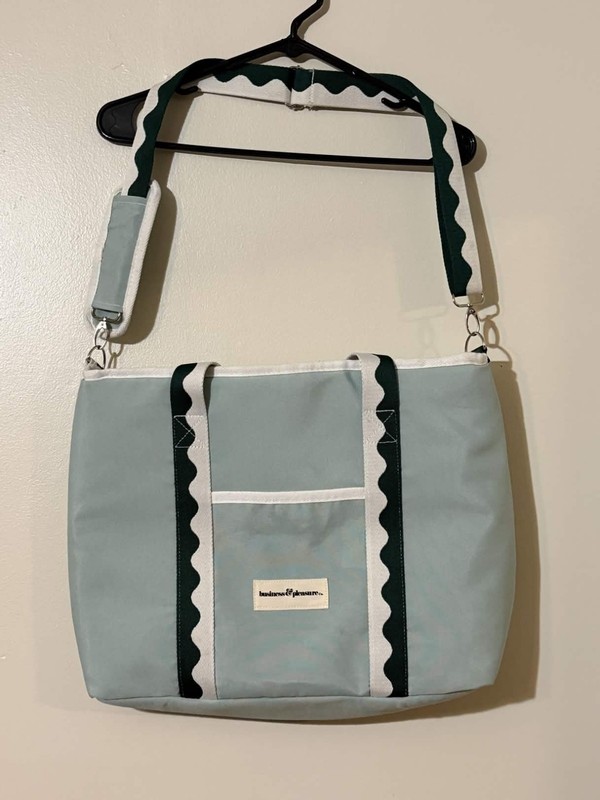 Business & Pleasure The Holiday Cooler Tote Bag Waterproof Inside