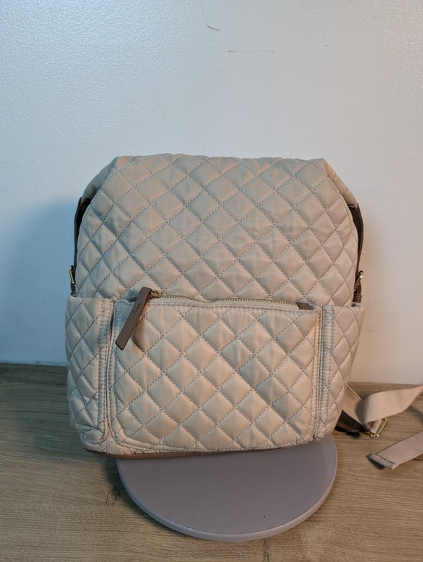 Tommy Bahama Backpack Tan Quilted Laptop Pocket Zippered Bag Beach School READ