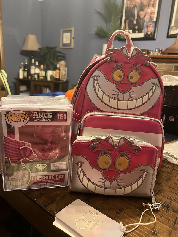 Loungefly/Funko LE Alice in Wonderland Cheshire Cat Pop!, Wallet And Backpack