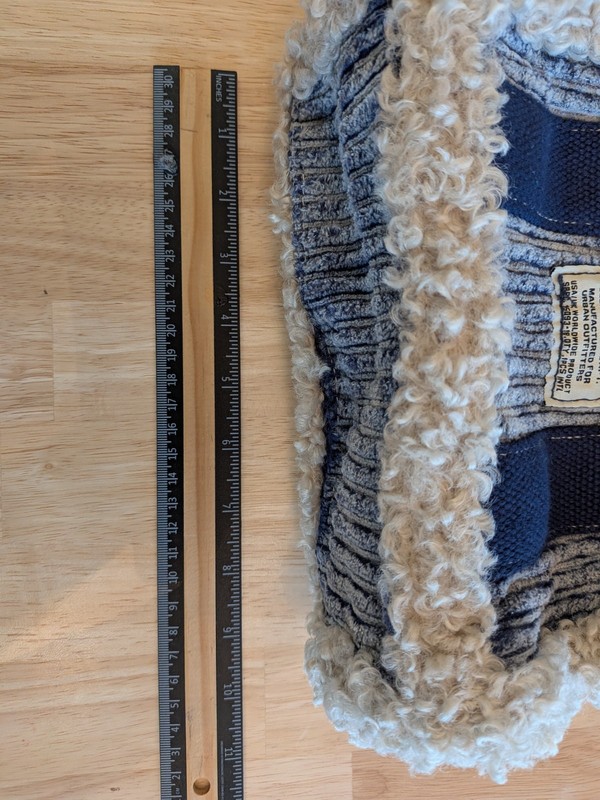 BFG BRAND COTTON PURSE WITH ADJUSTABLE STRAP AND SOFT EXTERIOR ACCENTS. Unused gallery