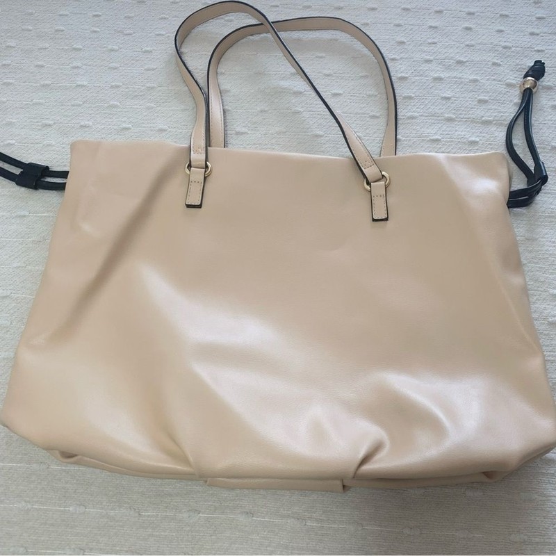 Victoria’s Secret 100% Polyurethane Solid Tan Shoulder Bag One Size gallery