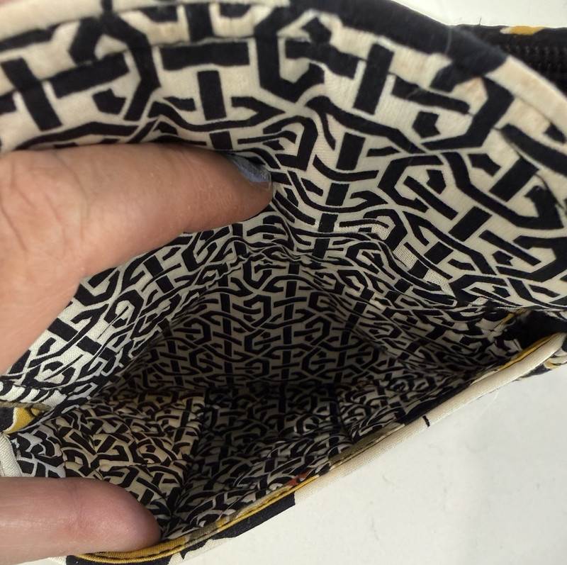 Vera Bradley Clare Dogwood Floral Quilted Crossbody Black Yellow Bag Purse Pockt gallery