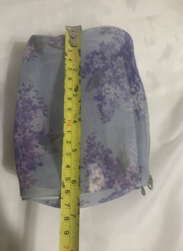 lavender floral pattern mesh drawstring pouch/bag 6”x3”x5”high Beach/ Cosmetic gallery