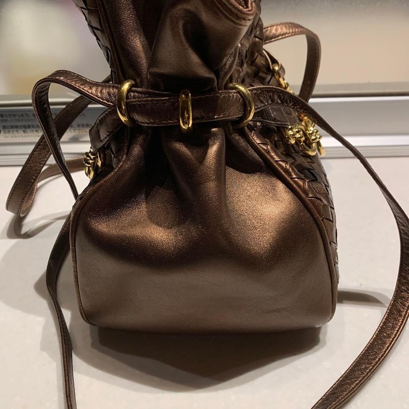 BALLY Bag ( ) to less than 1 7 of the purchase . 28a gallery