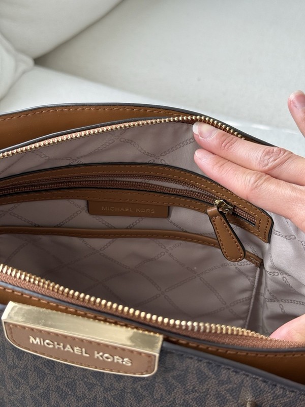 ✨Michael Kors Rochelle Satchel Bag Triple Compartment with Removable Strap gallery
