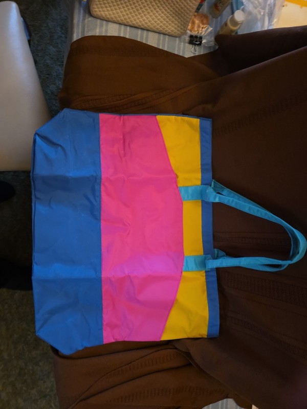 VTG Colorblock Tote Bag | Multicolor Nylon Polyester Zip Closure | Beach Bag