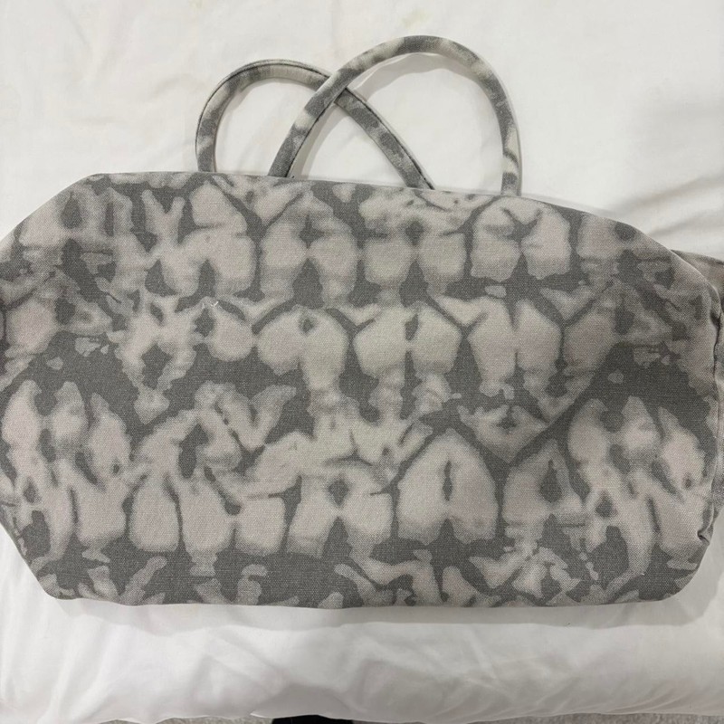 Alo Yoga Large Gray Tie-Dye Canvas Tote Bag – Travel Gym Carryall – NWT gallery
