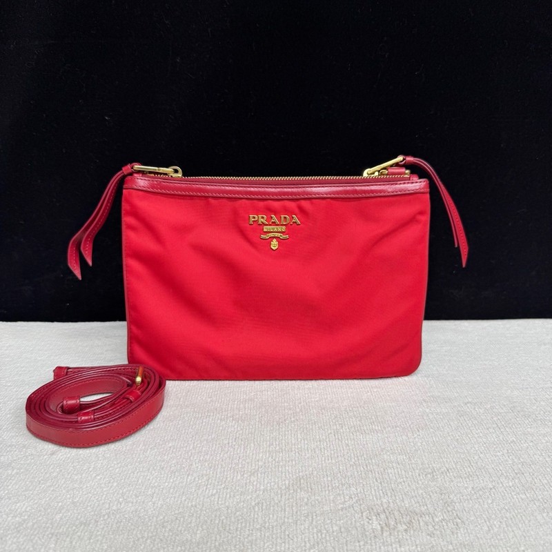 Prada Red Nylon 2-in-1 Crossbody Bag（ 24×16）cm