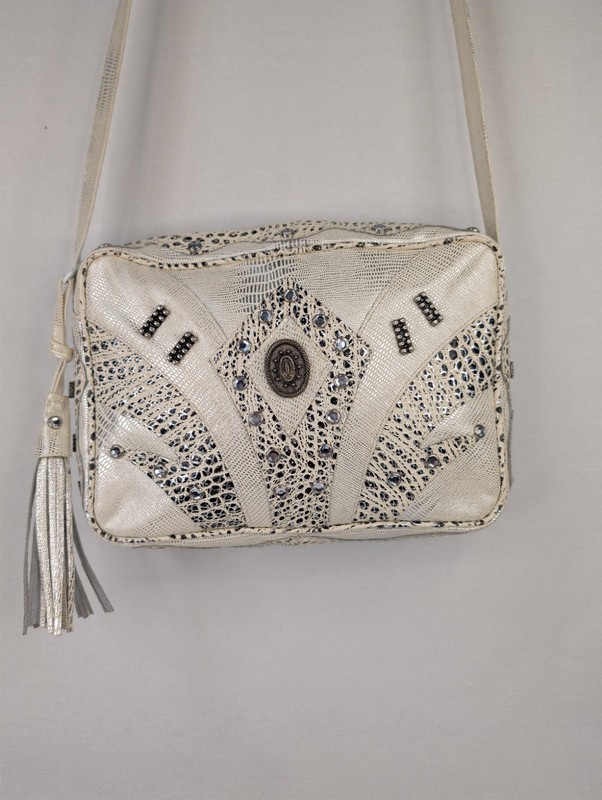 VTG VIVA OF CALIFORNIA White Metallic Studded Rhinestone Crossbody Bag Tassel