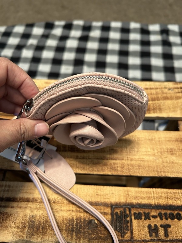 Vegan Mellow World Clutch/Coin Purse gallery