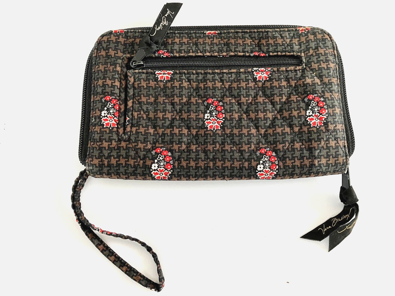 VERA BRADLEY Wristlet / Front Zip Wallet / Credit Card Case Clutch Purse