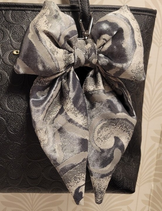 Bow Bag Charm/Key chain (bag is for display purposes only)