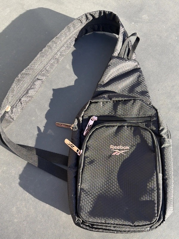 Reebok CrossBody 2-in-1 Sling Backpack Adjustable Bag Black /Rose Gold Cosmos