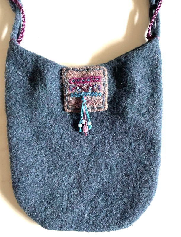 Handmade FELTED WOOL Shoulder Bag Tote Women Tassel Embroidery Yarn Knit EUC gallery