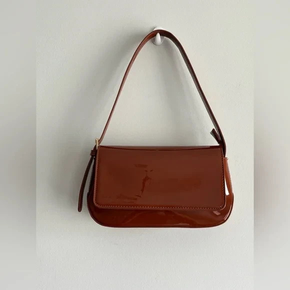 Princess Polly Shoulder Bag – Brown Faux Patent Leather