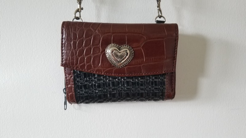 Women’s Purse – Brown 6.5” Wide-5” Length Leather Purse / Shoulder Strap