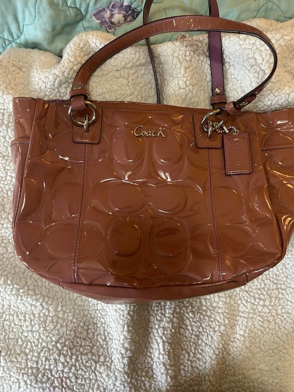 Coach Brown Signature C Logo Tote Zip Top Gold Hardware Lined w/ Luggage Tag
