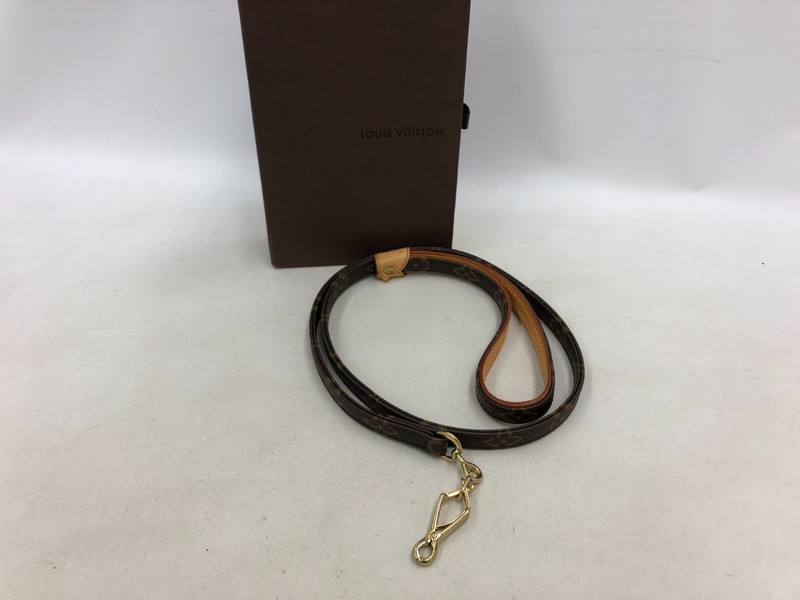 Auth Louis Vuitton Monogram PVC Lead 41 inches (104 cm) for Dog 0J130280SS