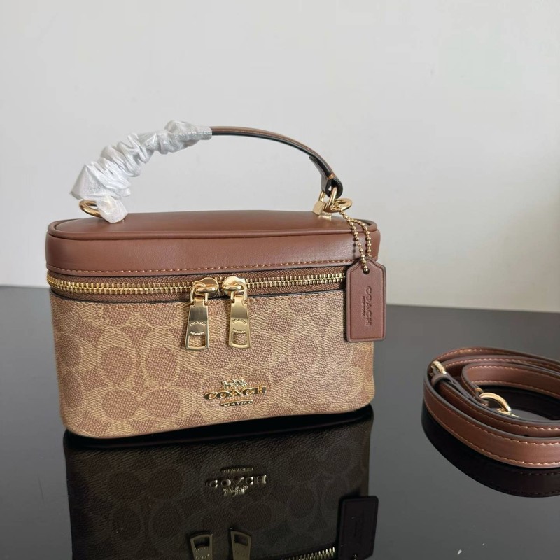 COACH Rainer Crossbody Bag 18 In Signature Canvas Tan CEO23 F/S JP [DDP] gallery