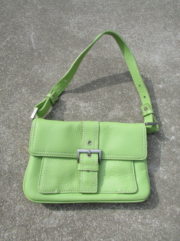 Talbots Genuine Leather Green Small Purse Silver Buckle Width 8″ Tall 5″