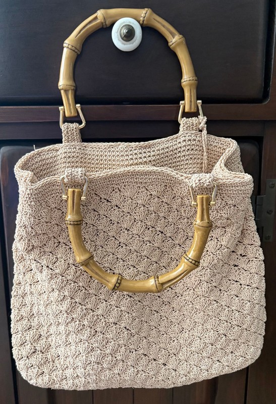 Vintage Liz Claiborne Crochet Macrame Purse Bag Bamboo Handles Purple Lining