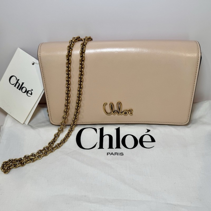 NWT Chloe Iconic Logo Cement Pink Nude Leather Wallet On Chain W Gold Hardware