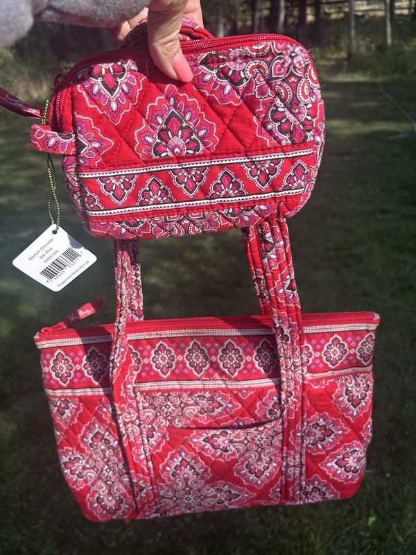 NWT Vera Bradley Morgan Frankly Scarlet Tote Purse – 13” x 10″ x 4 3/4″ & Makeup