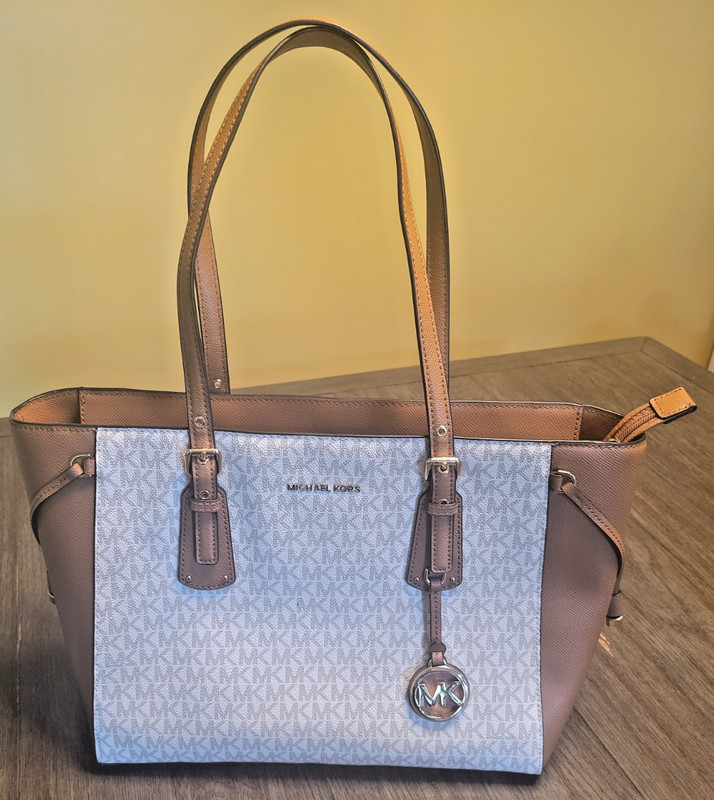 Michael Kors East West Voyager Large Crossgrain Leather & PVC Tote Bag in EUC!!