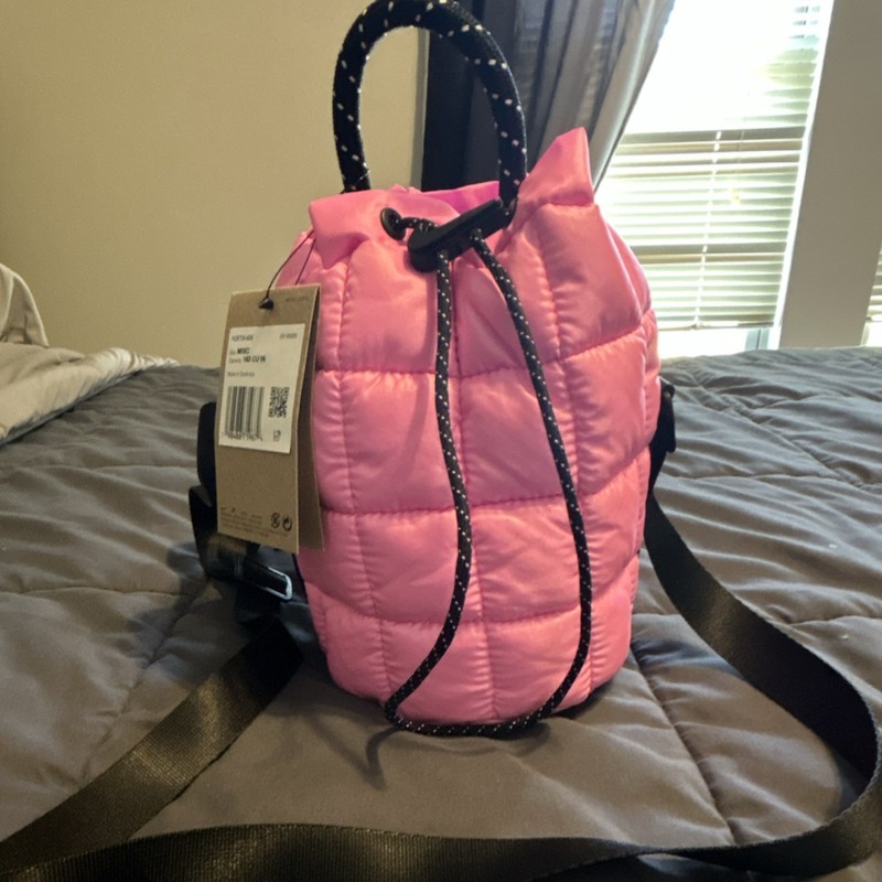 Nike Pink Quilted Bucket Bag Drawstring Purse w/ Black Shoulder Strap