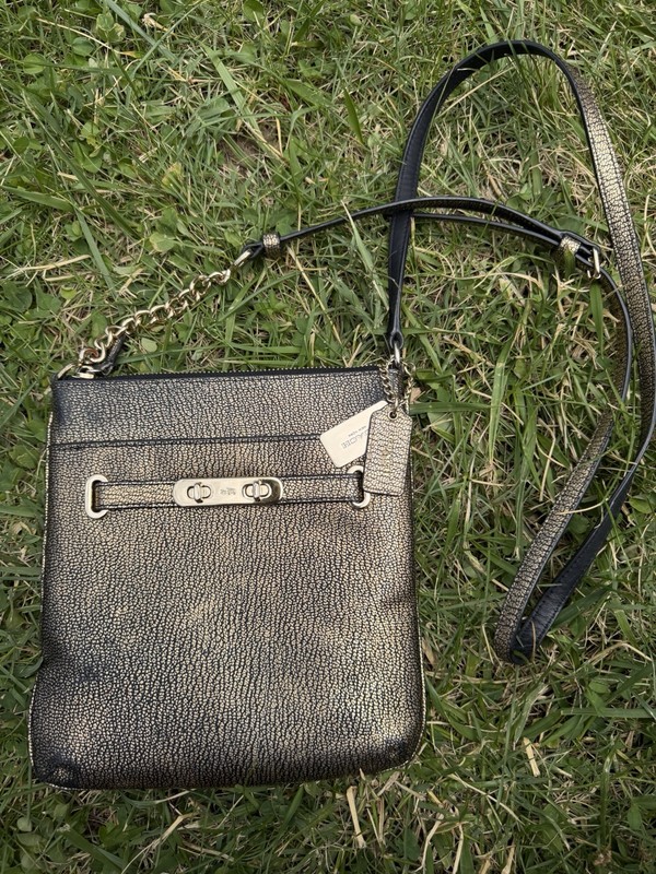 COACH Metallic Black/Gold Small Crossbody Bag Zip Top Chain Strap Brand Card