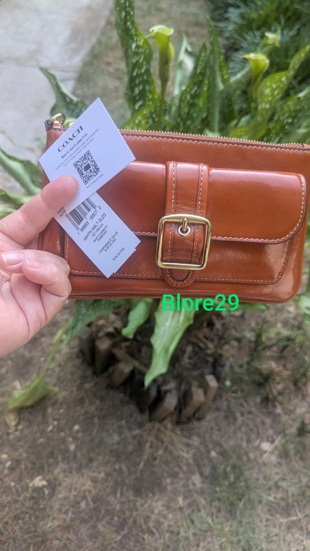 NWT Coach Ashton Wristlet Shiny crinkle leather CDY04 Cinnamon