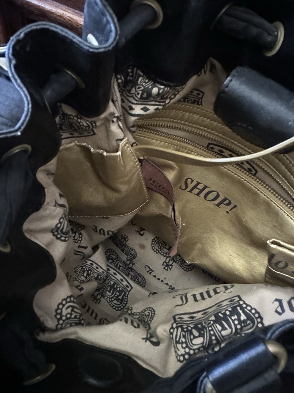 Juicy Couture Black Medium Bucket Bag, Drawstring Zip, Logo Bow Heart Charm gallery