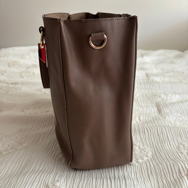 Steve Madden Stefano Tote Bag Brown Saffiano Faux Leather Gold Hardware Carryall gallery