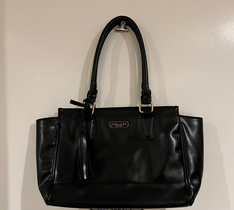 Coach Black Satchel Top Handle Zip Front Pocket Lined Inner Pockets