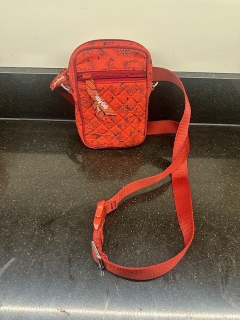 Vera Bradley Harry Potter Gryffindor Elements RFID Small Convertible Bag Red